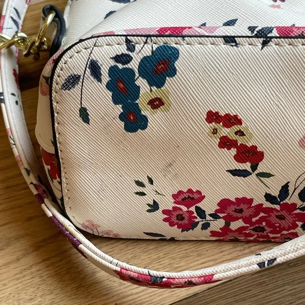 Steve Madden Floral Crossbody Bag Ivory Gold Chain Camera Purse
